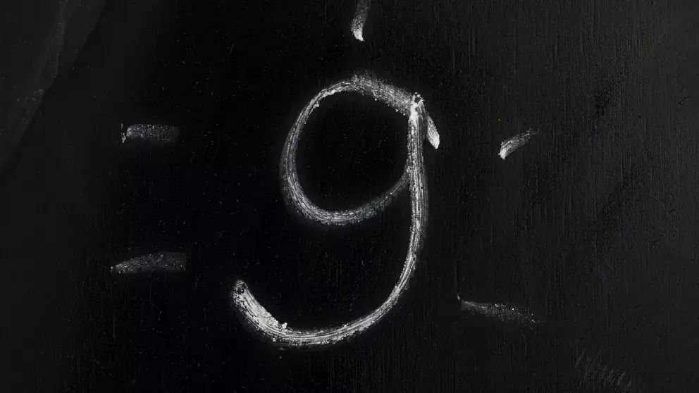 <p><strong>Osobní měsíční číslo 9</strong></p>

<p>Březen bude pro jedince s číslem 9 bude plný energie, vůdcovství a intuitivního rozhodování. Podle numerologického horoskopu se můžete při svých profesních rozhodnutích do značné míry spoléhat na intuici. Při jednání s klienty však bude důležité vyhnout se přílišným závazkům. Zaměřte se na praktičnost a upřímnost a stůjte v práci nohama na zemi. To vám pomůže udržet si důvěryhodnost a rozvíjet pracovní vztahy.</p>

<p>V osobním životě může být váš projev expresivnější a živější. Měli byste si však dávat pozor na svá slova, protože byste mohli neúmyslně říci něco, co by mohlo vašeho partnera zranit, nebo vyvolat nedorozumění. Promyšlená komunikace bude klíčem k udržení harmonie ve vašich vztazích. Pokud jste nezadaní, bude tento měsíc příznivý k tomu, abyste se zbavili citové zátěže a vyléčili se z minulých ran. Přijetí tohoto období uzdravování vám může pomoci posunout se vpřed s novou perspektivou a umožnit, aby do vašeho života vstoupily nové a pozitivní zkušenosti.</p>
