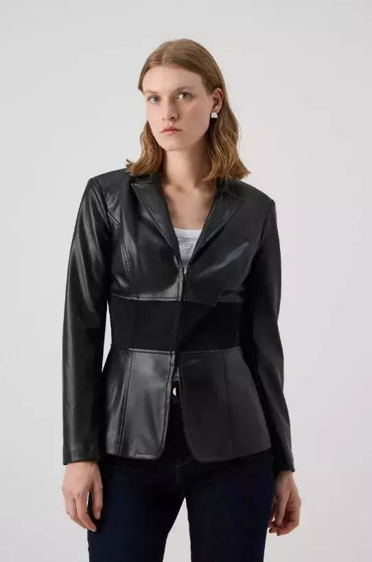 Koženková bunda projmutá v pase, LIU JO, 4 368 Kč