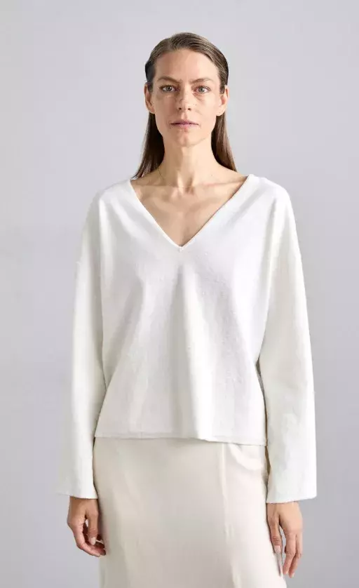 Lehký bílý svetřík, KNITID, 2 160 Kč