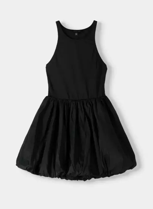 Minišaty s bublinovým lemem, H&M, 1 099 Kč