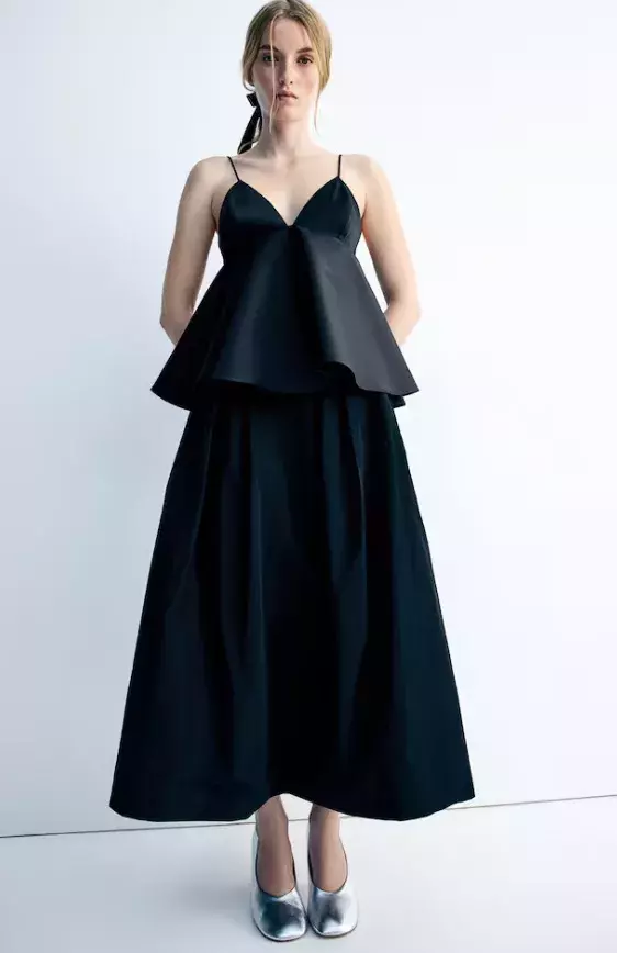 Áčková sukně, H&M, 959 Kč