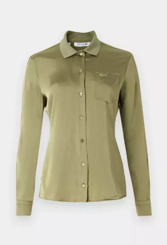 Saténová košile v barvě khaki, Lacoste, 4 080 Kč
