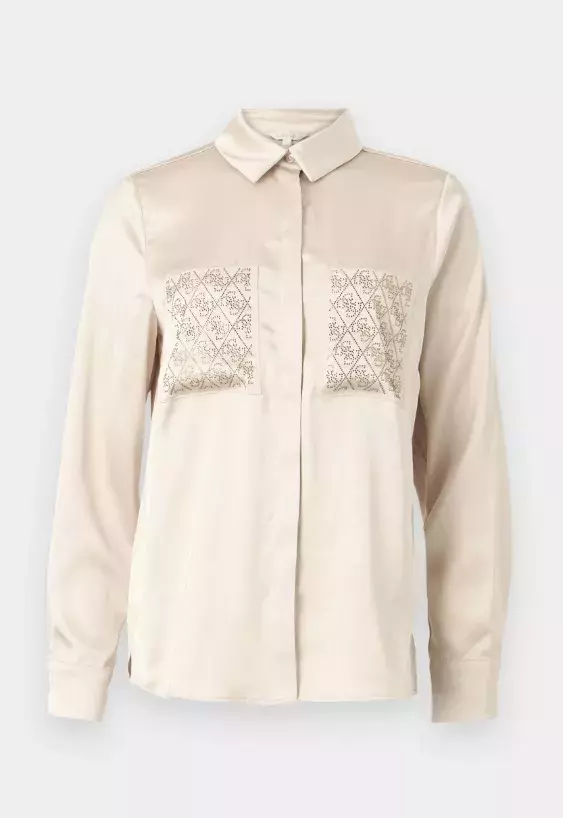 Saténová košile s vyšívanými kapsami, Guess, 2 640 Kč