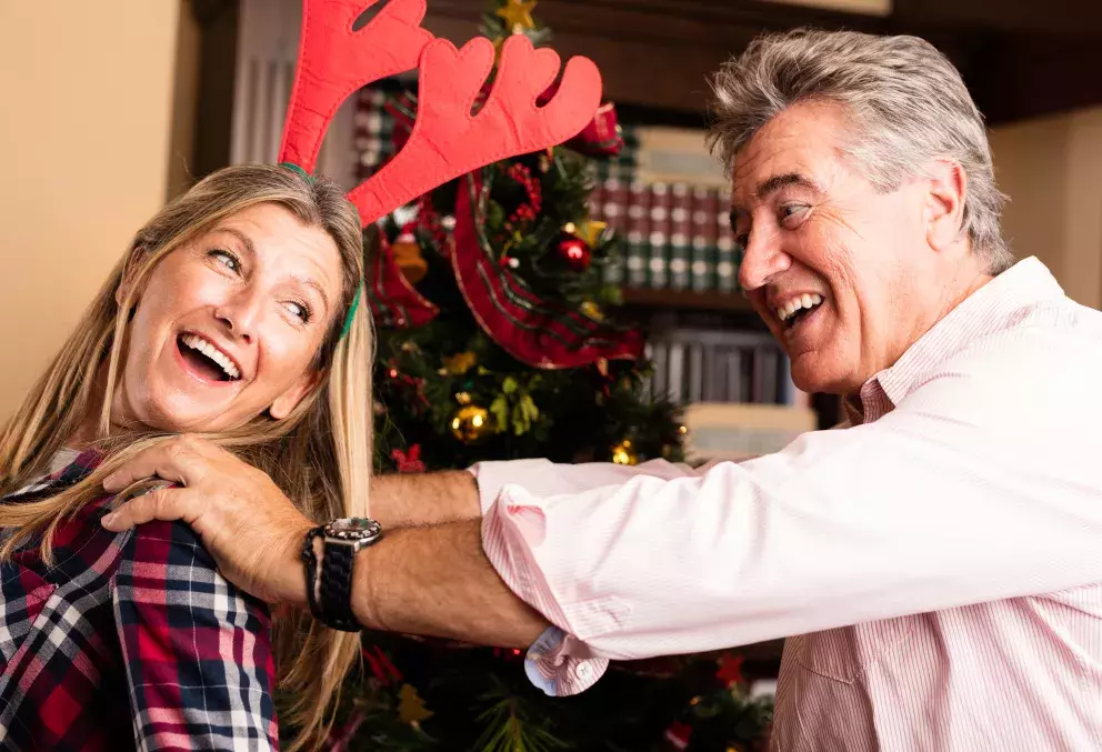 spokojený pár před Vánocemi