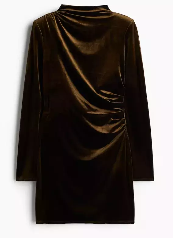 Sametové šaty, H&M, 549 Kč