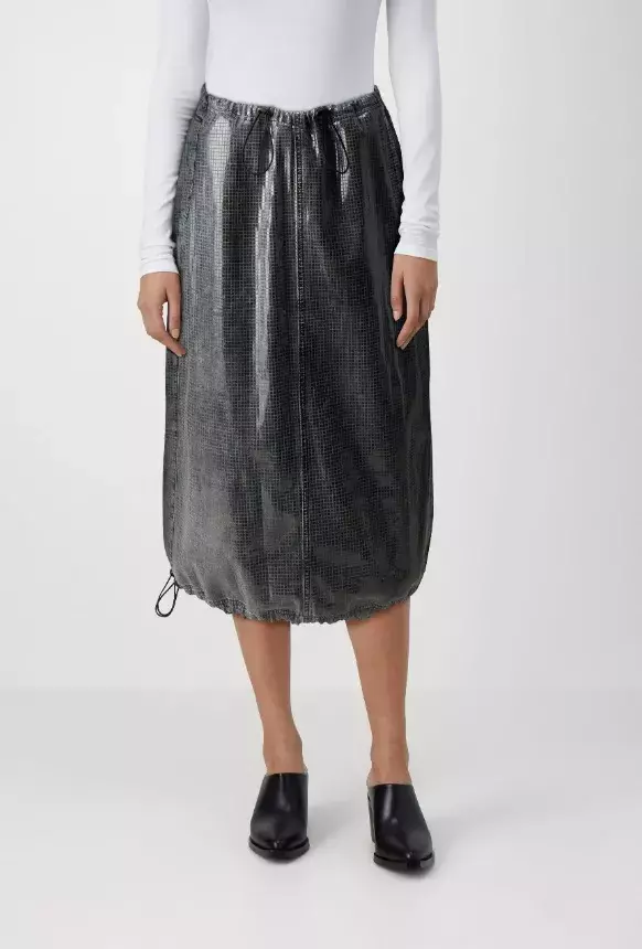 Lesklá balonová sukně, Diesel, 4 740 Kč