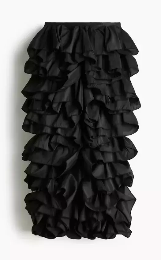 Volánová maxi sukně, H&M, 2 399 Kč