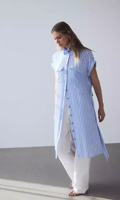 Košilové šaty s vázacím páskem, H&M, 719 Kč