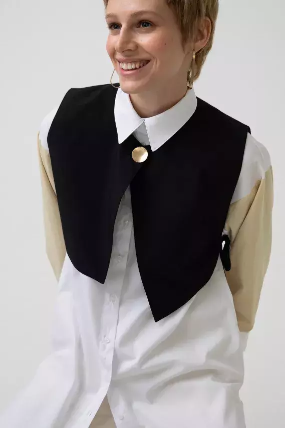 Dámská vesta, Touché Privé, 1 261 Kč