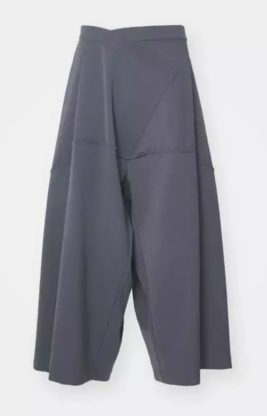 Extravagantní kalhoty na volný čas, STAMM, 6 200 Kč