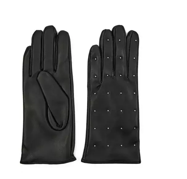 kožené rukavice s puntíky