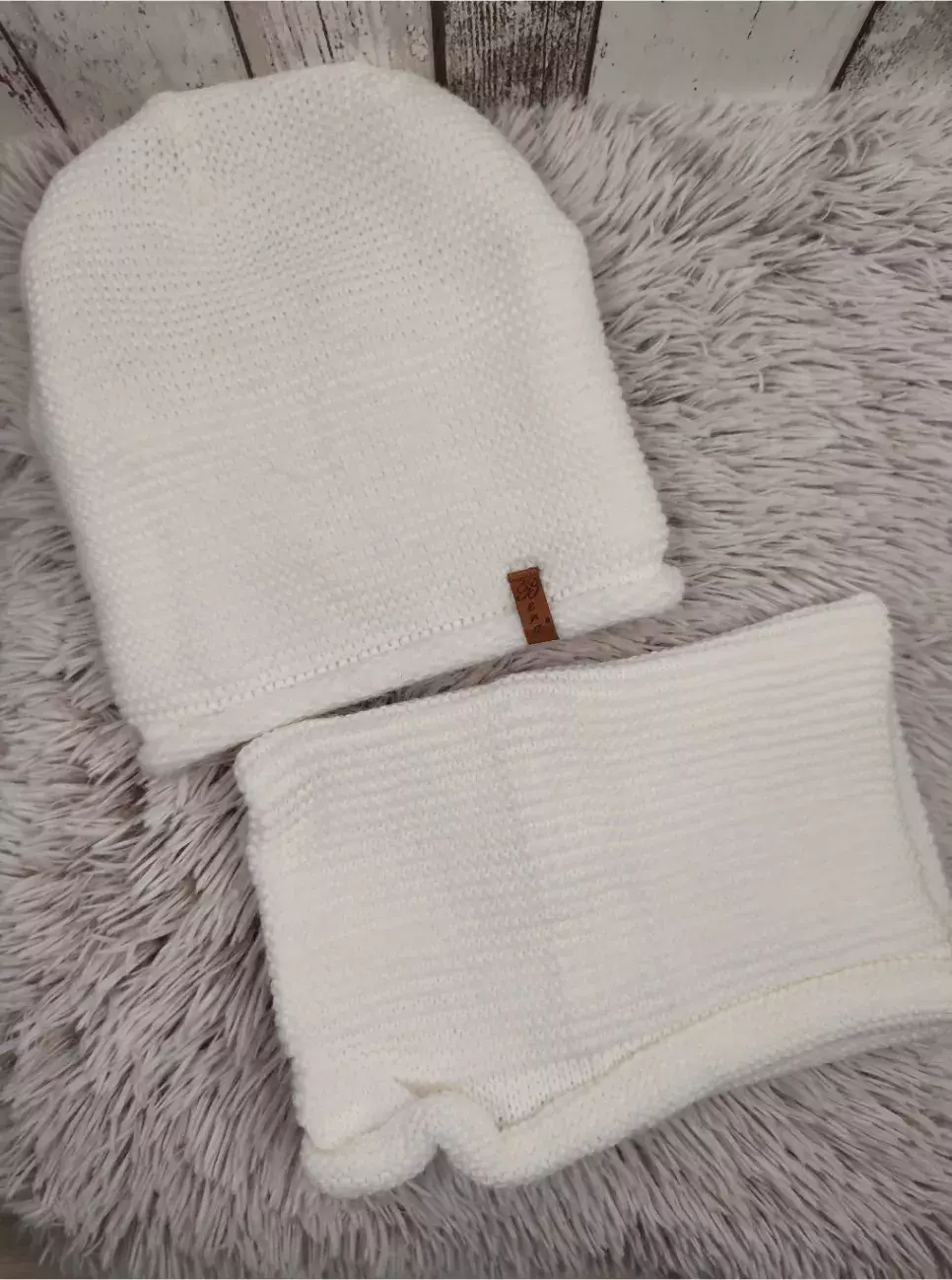 Pletená čepice s nákrčníkem