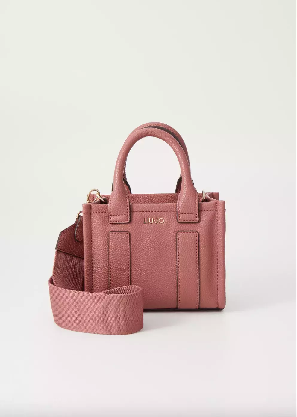 kabela s páskovými detaily