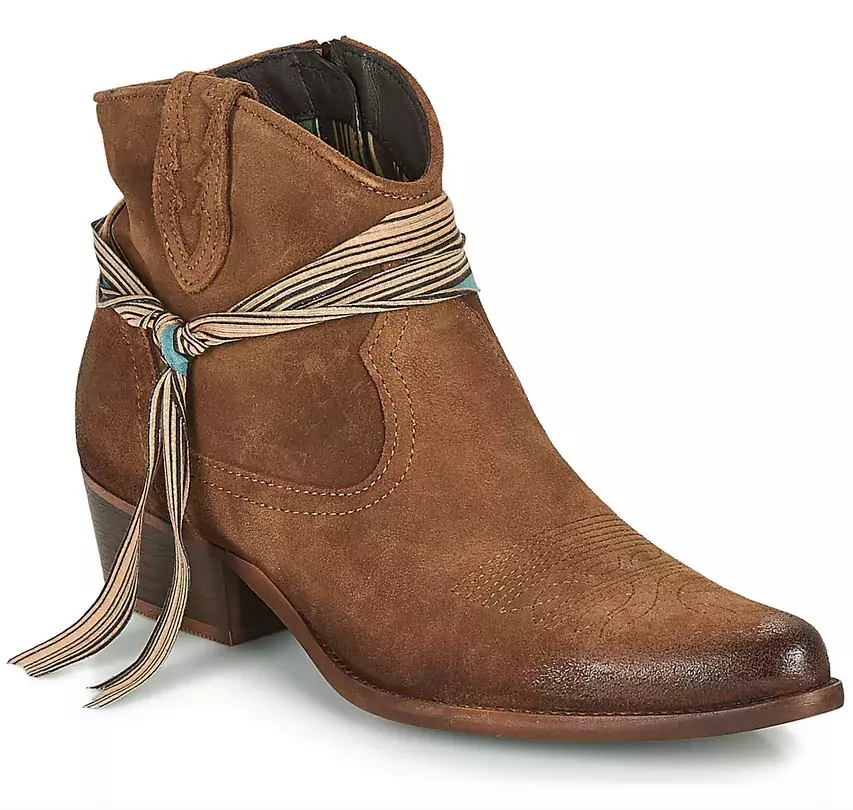 boho kozačky s provázky