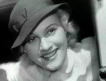 Adina Mandlová ve filmu Život je pes