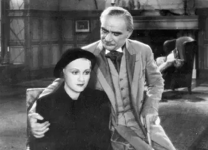 Adina Mandlová ve filmu Ať žije nebožtík