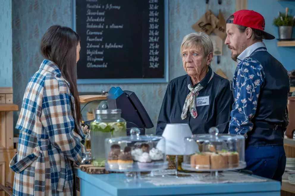 scéna ze seriálu Ulice