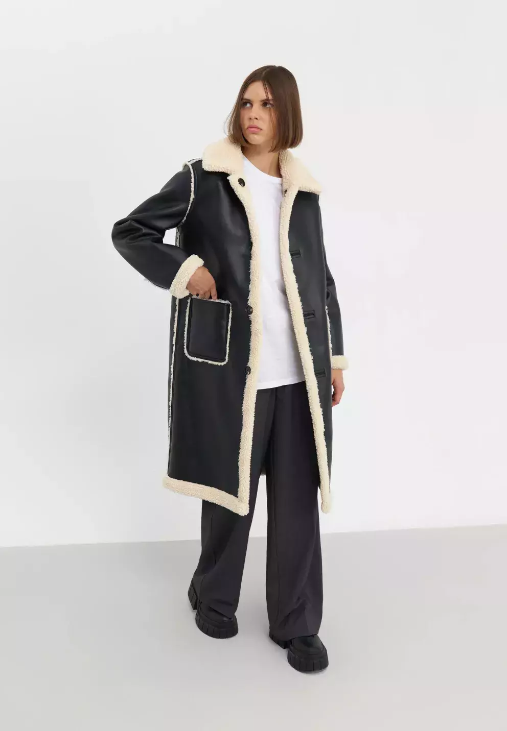 Dubeňák neboli shearling coat