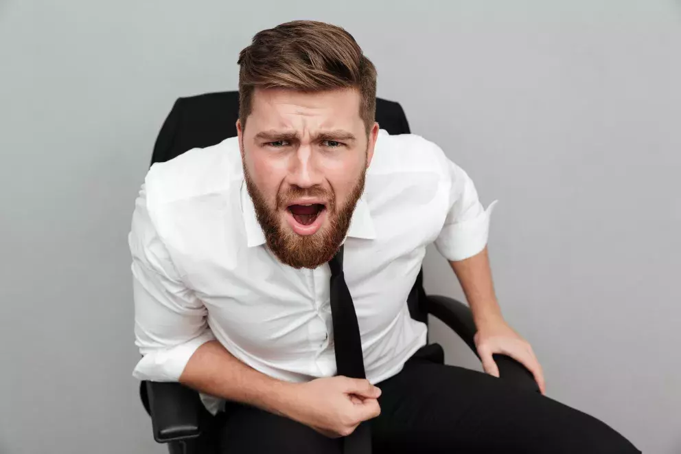 muž, kravata, židle, vousy