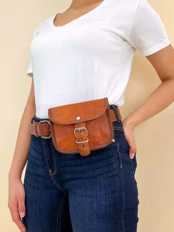 Velká peněženka na opasek, Gusti Leder, 754 Kč