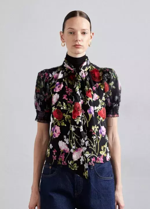 Květovaná halenka s krátkým rukávem, Alice + Olivia, 9 480 Kč