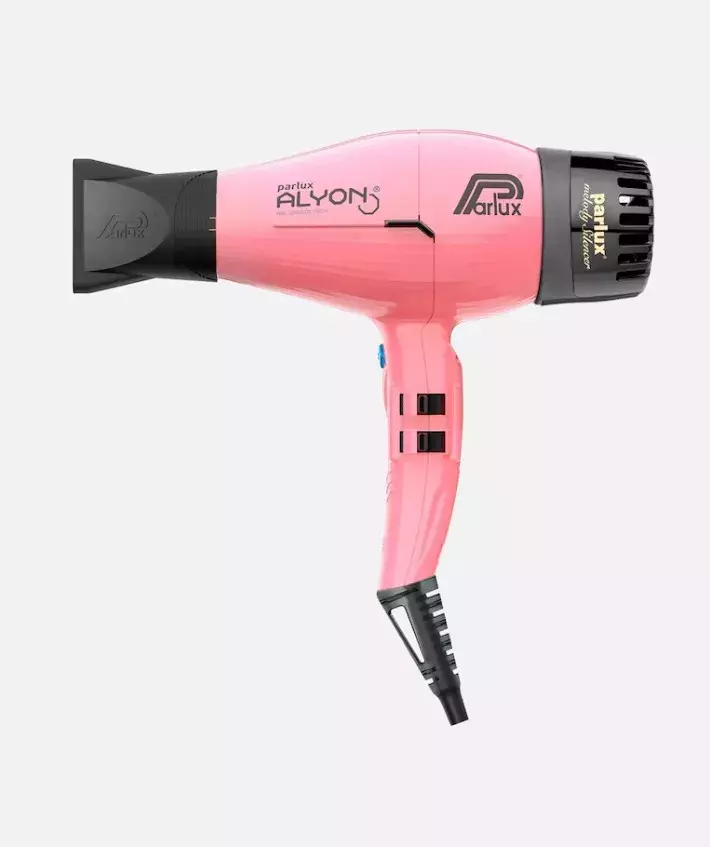 Kvalitní fén na vlasy, Douglas, 4 000 Kč