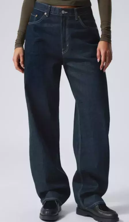 Modré džíny se širokými nohavicemi, Weekday, 1 483 Kč