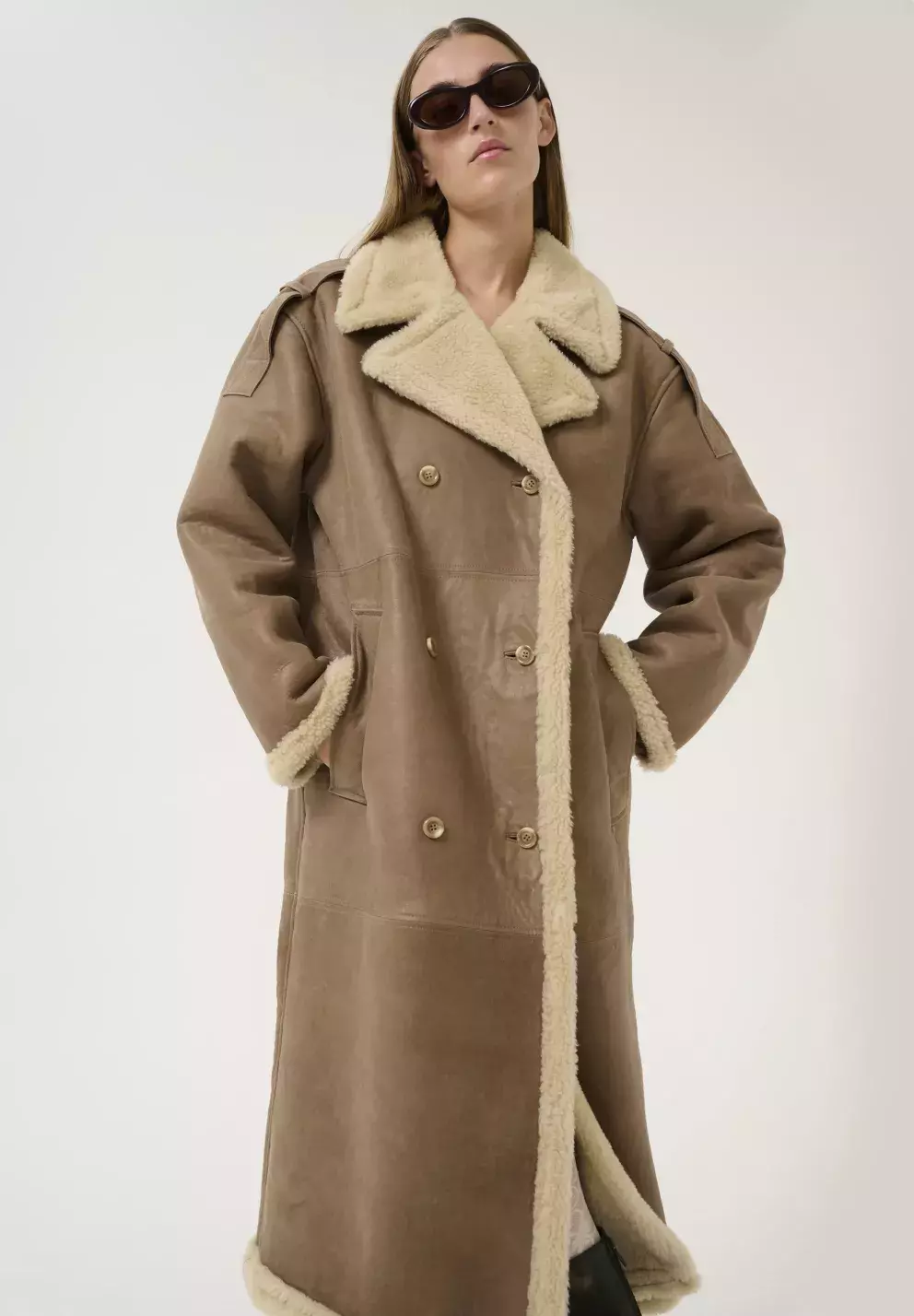 Dubeňák neboli shearling coat