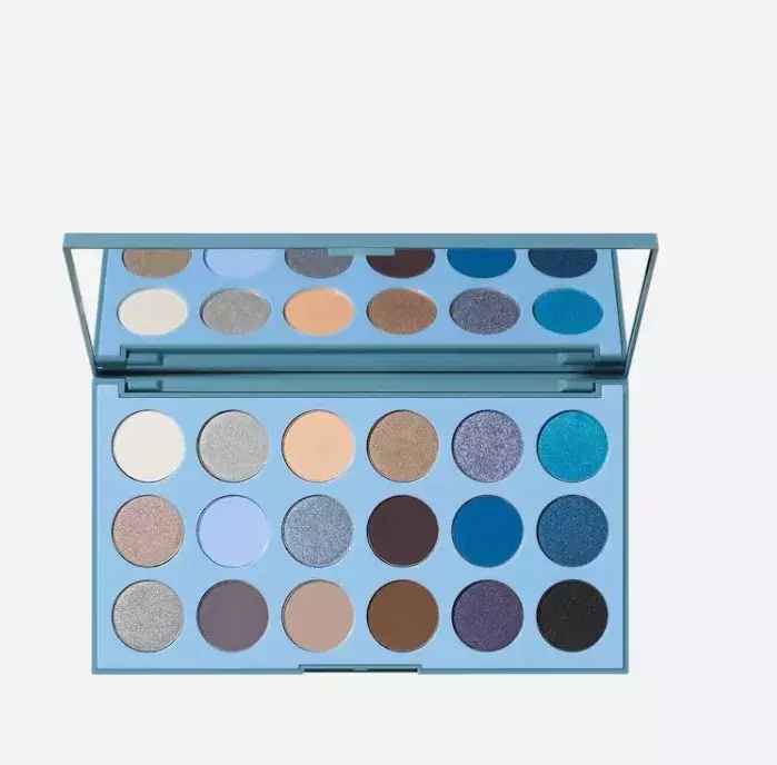 Paletka očních stínů, Douglas, 419 Kč