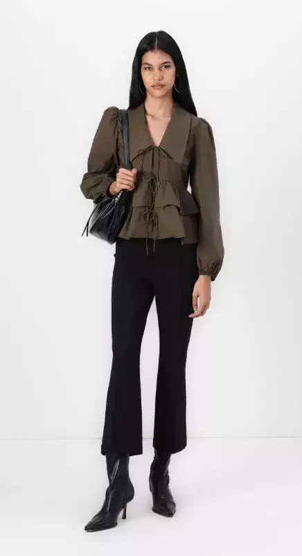 Šněrovací blůza, YAS, 1 152 kč