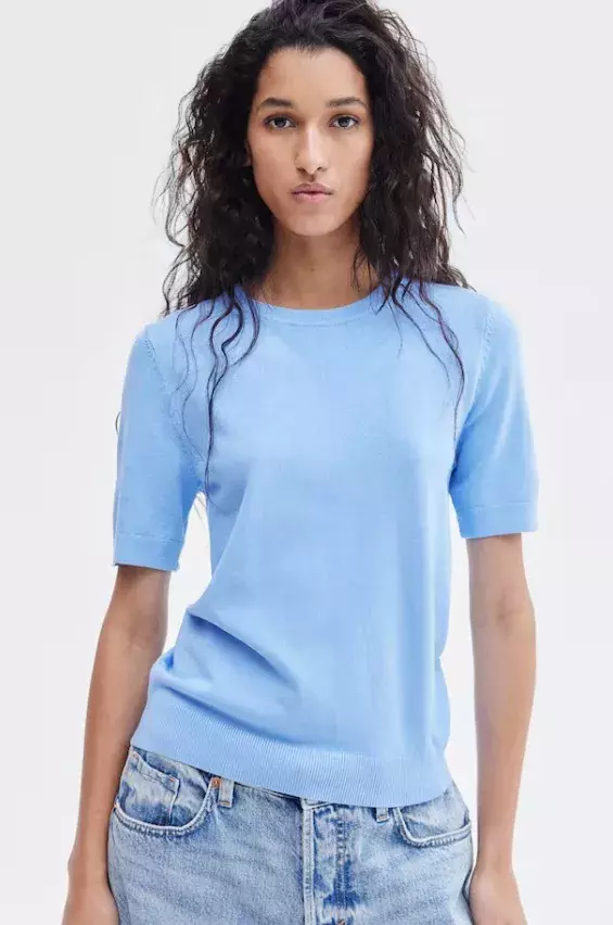 Top z jemného úpletu, H&M, 359 Kč