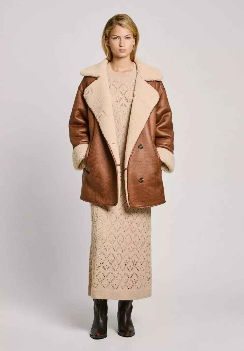 Dubeňák neboli shearling coat