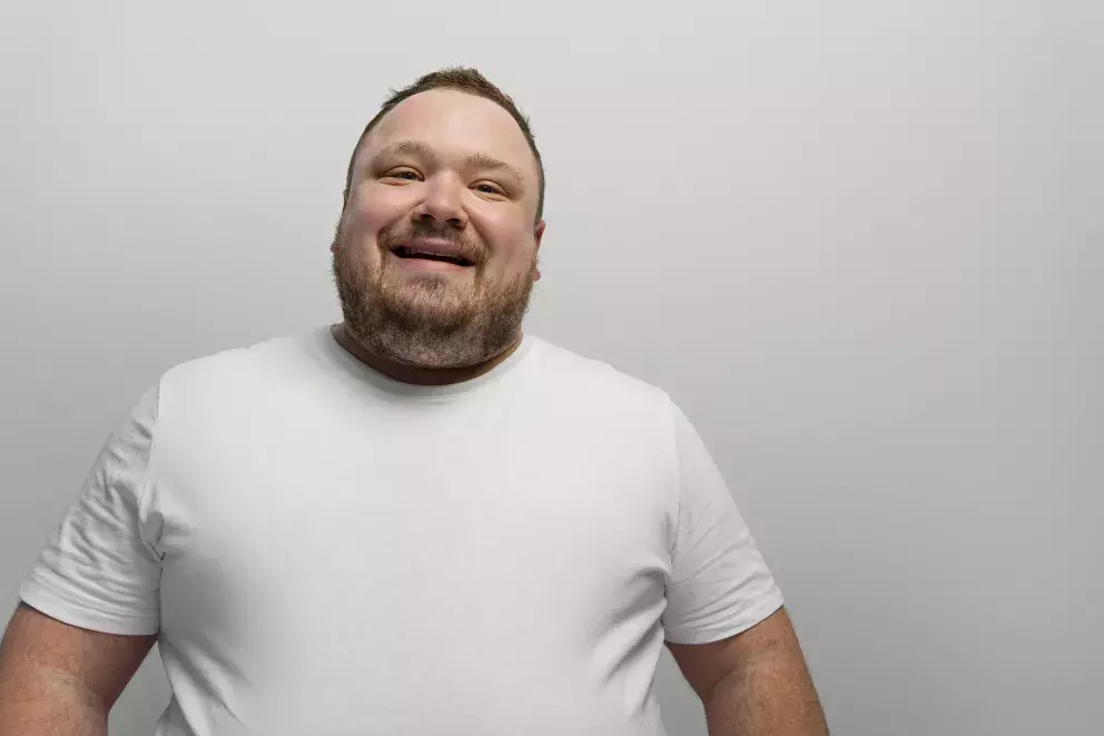 muž, úsměv, tloušťka