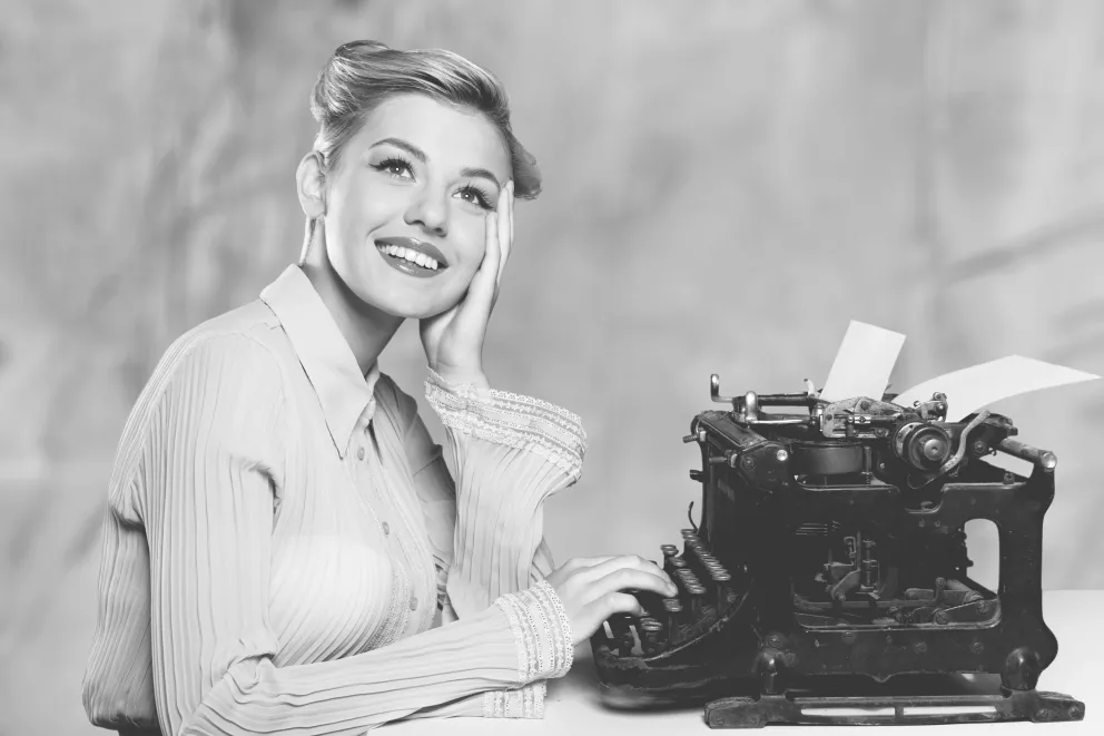 Žena s psacím strojem