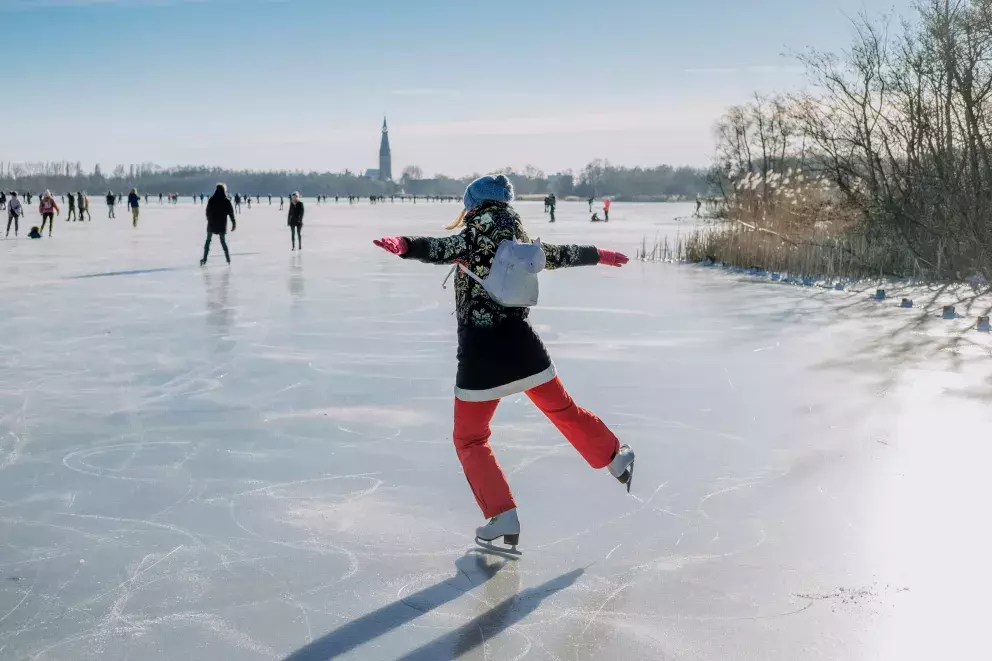 žena bruslení zima