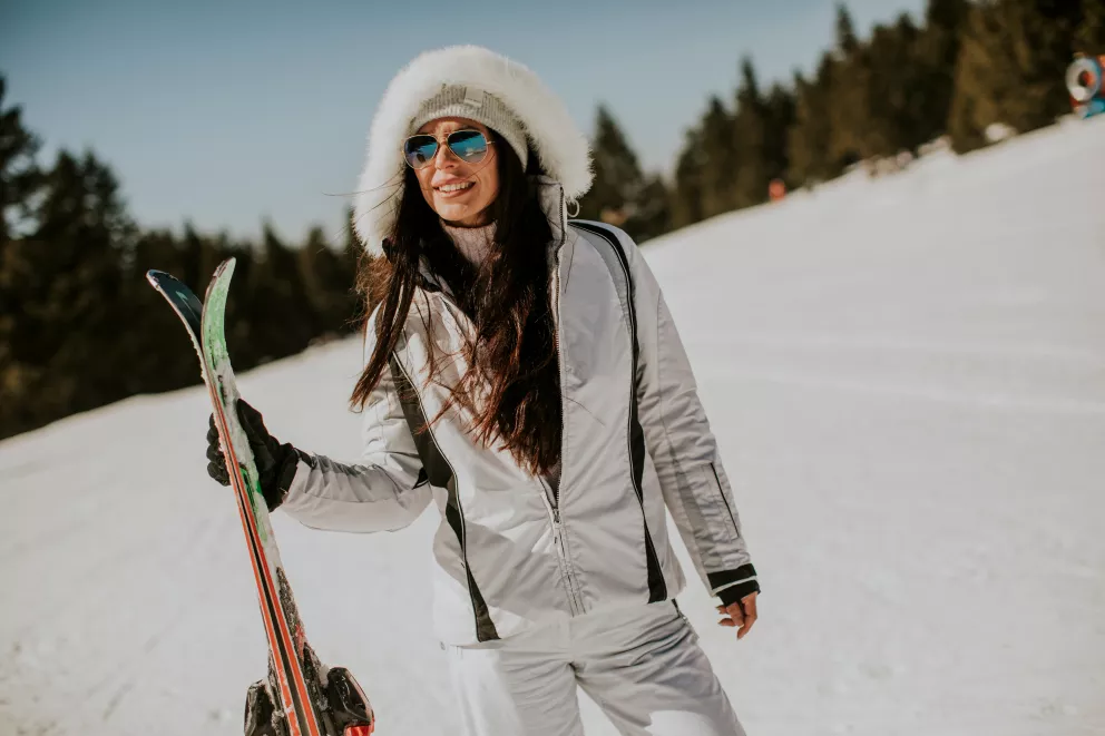 hory žena lyže