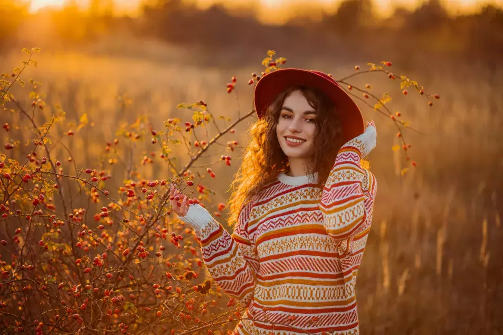 trendy pruhovaný svetr s výrazným vzorem