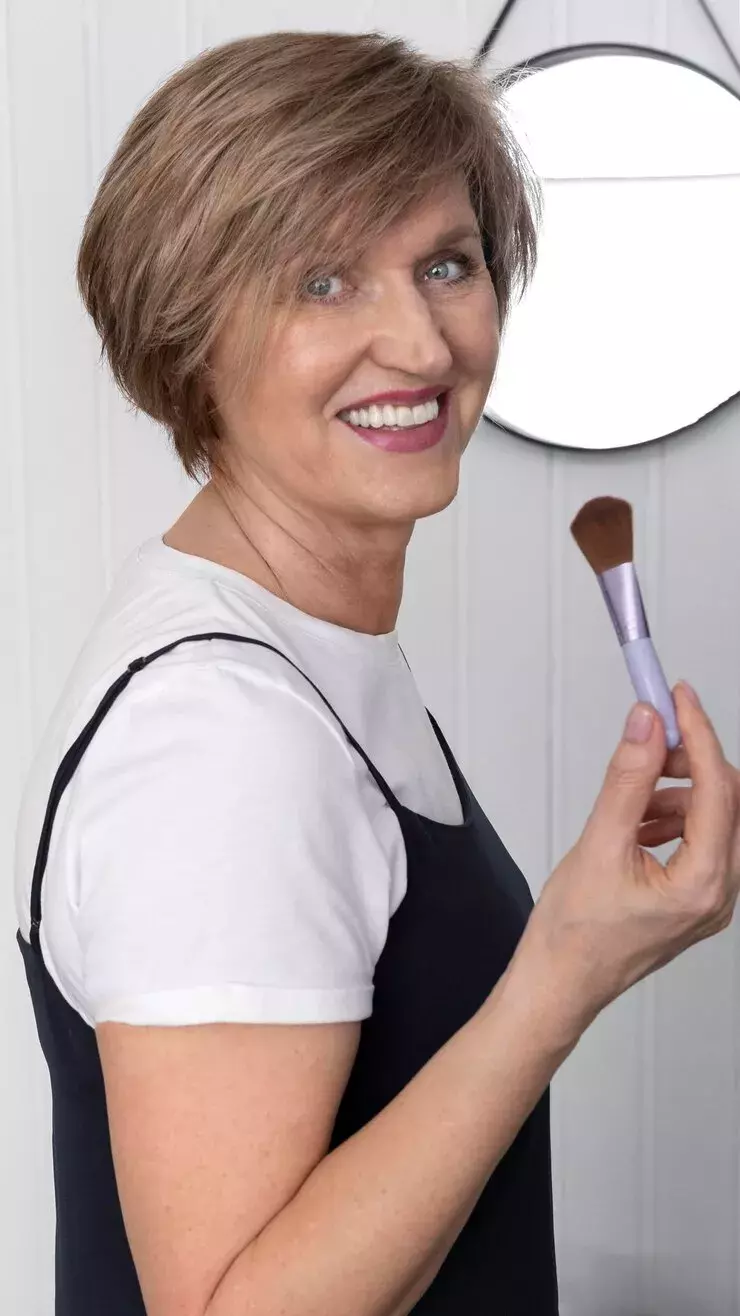 účes ze 70. let slaví v roce 2025 návrat