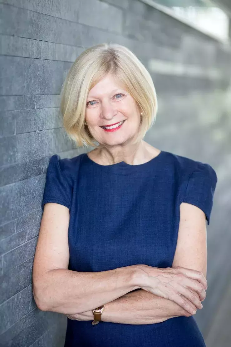 účes ze 70. let slaví v roce 2025 návrat