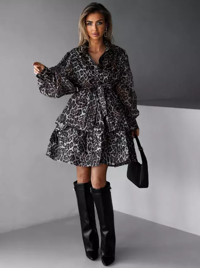 Kalhoty a šaty s vysokým pasem