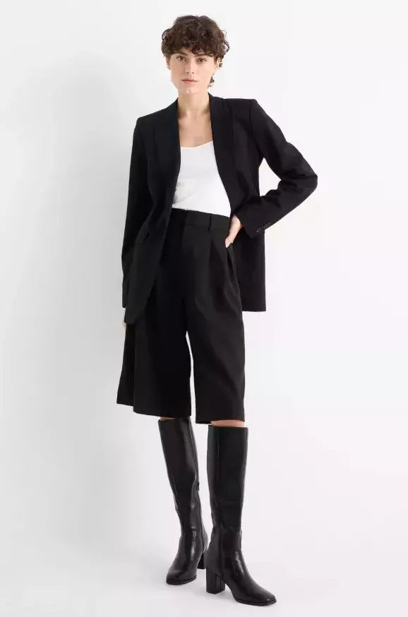 Kalhoty s vysokým pasem