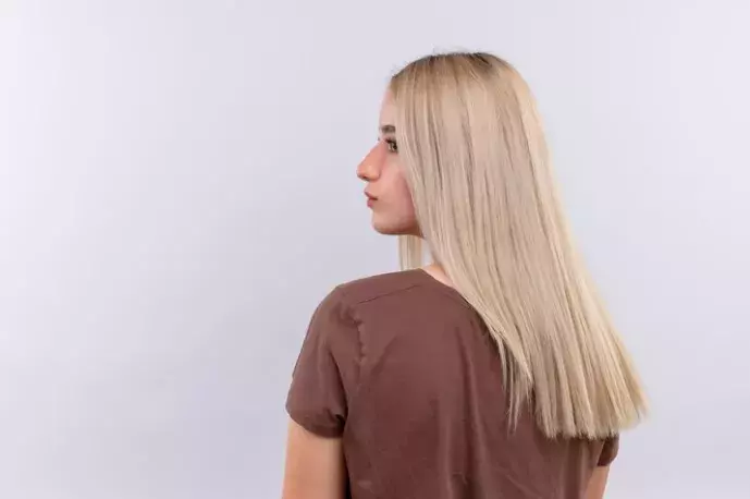 Vlasy do poloviny zad