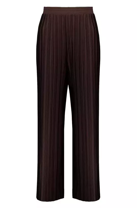 módní trend 2025 kalhoty