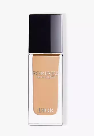 <p>Rozjasňující make-up Dior Forever Skin Glow, 1383 Kč</p>
