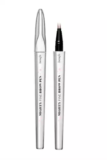 <p>Mighty Fine Brow Pen - super tenké pero na obočí s trojhrotem, Benefit, 810 Kč</p>
