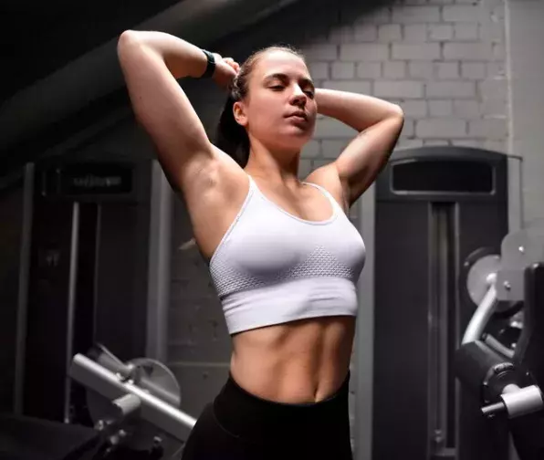 Žena s krásnou postavou