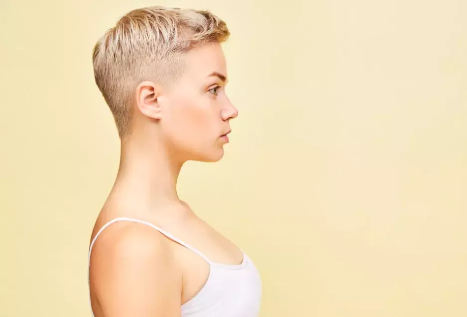 Tipy pro ideální střihy pro řídnoucí vlasy