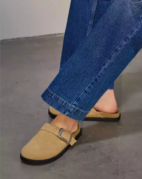 <p>Kožené pantofle, Reserved, 1199 Kč</p>
