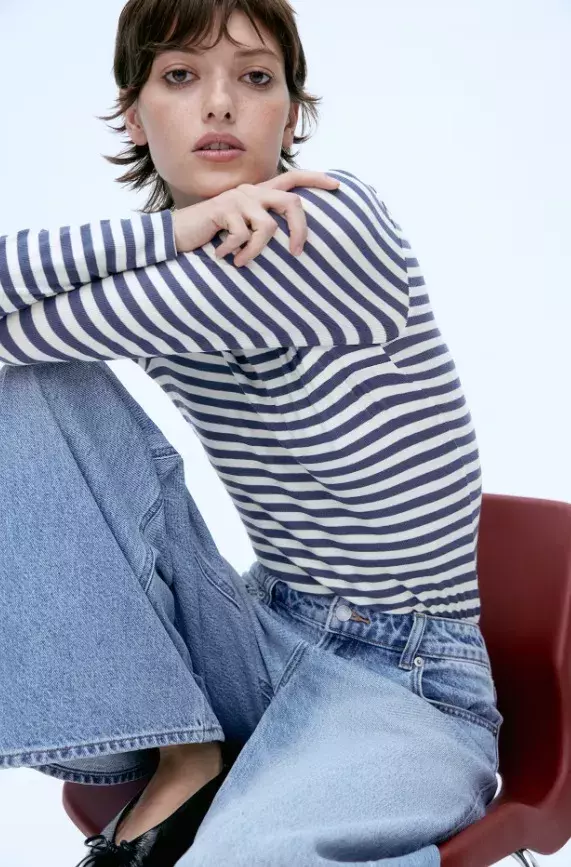 Žebrované žerzejové triko, H&M, 359 Kč