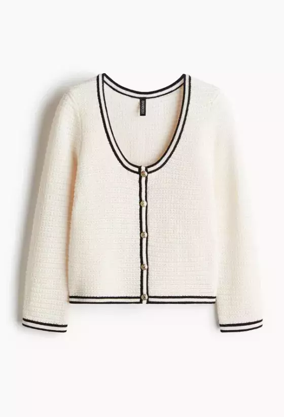 Svetr s pleteným vzorkem a hlubokým výstřihem, H&M, 599 Kč